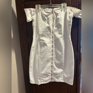 Guess White Denim Zippered Dress off the Shoulder
